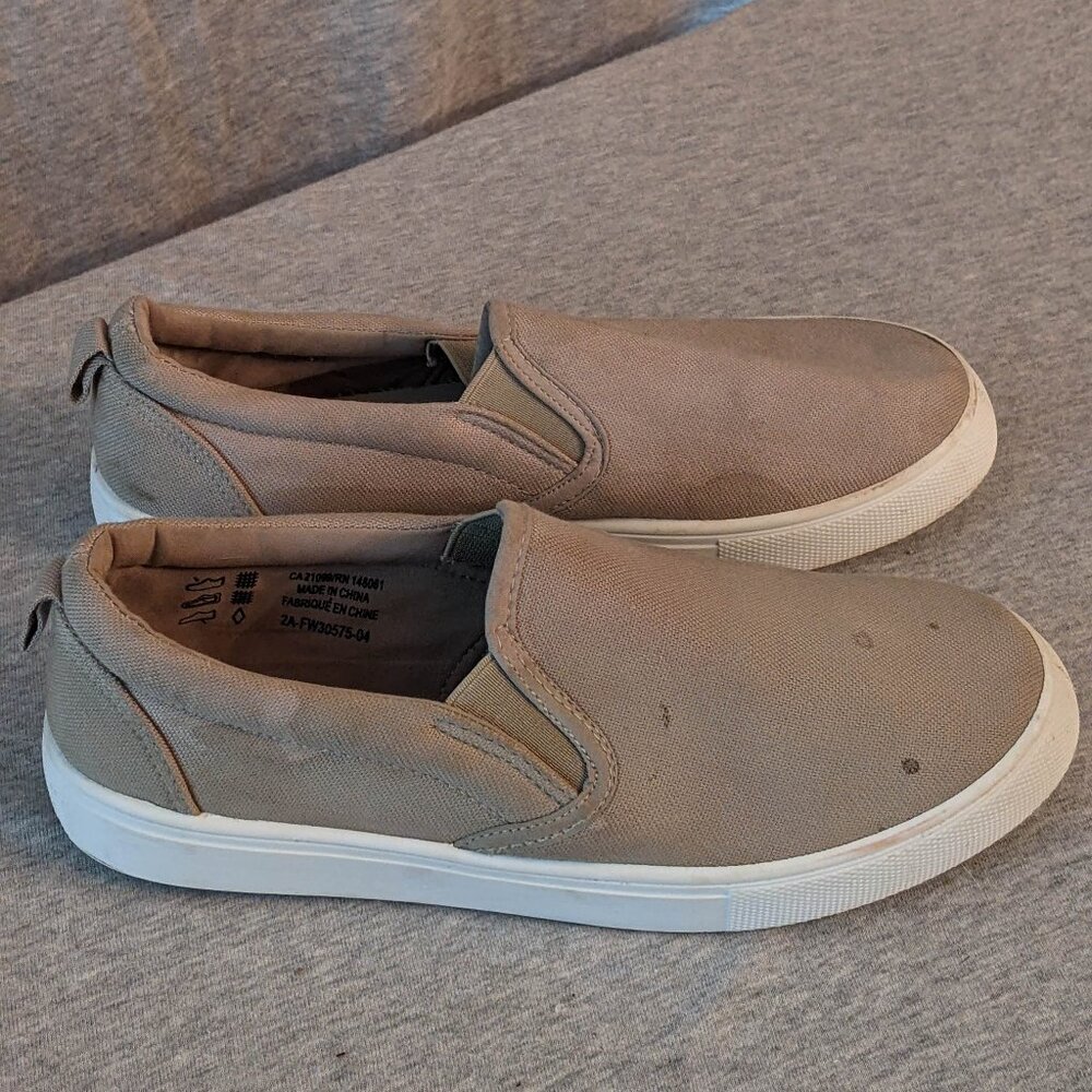 Slip-on Canvas Women's Loafers / Shoes Ardene Size 8